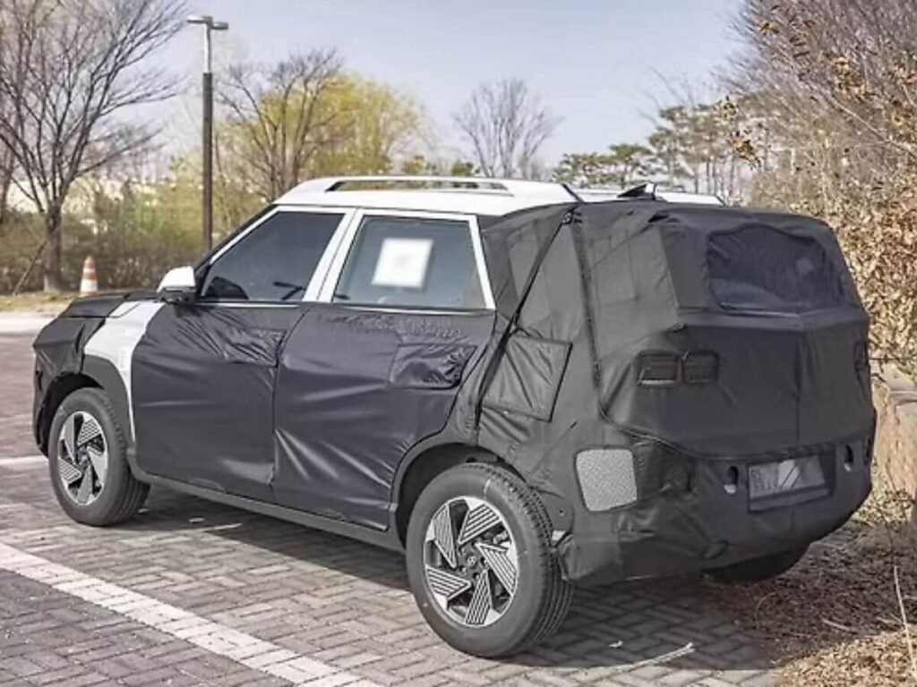 New Hyundai Venue spy shot